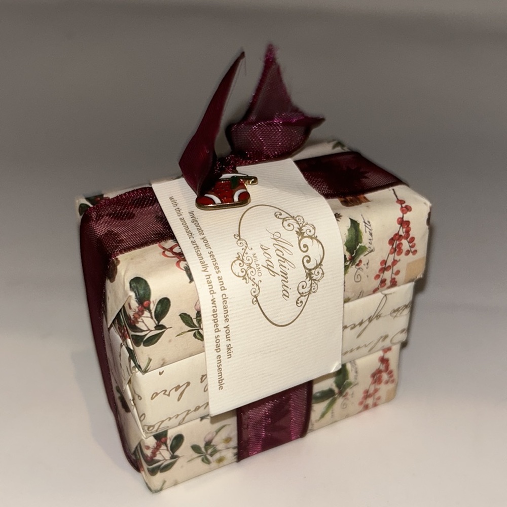 Alchimia Soap Set of Three Individually Christmas Wrapped Bars of Soap - Picture 2 of 7